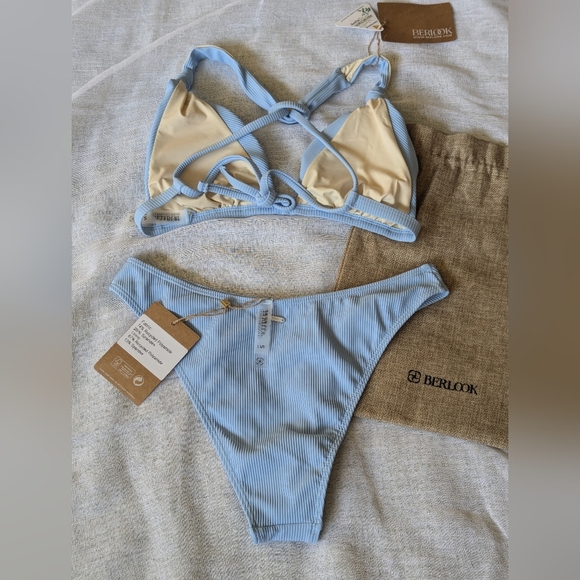 BNWT / Berlook / Large - Picture 3 of 3